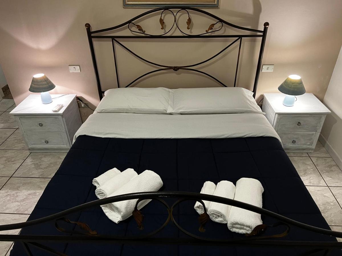 Comfort Rooms Vinum Civitanova Marche Extérieur photo