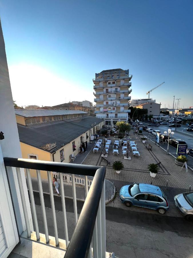 Comfort Rooms Vinum Civitanova Marche Extérieur photo
