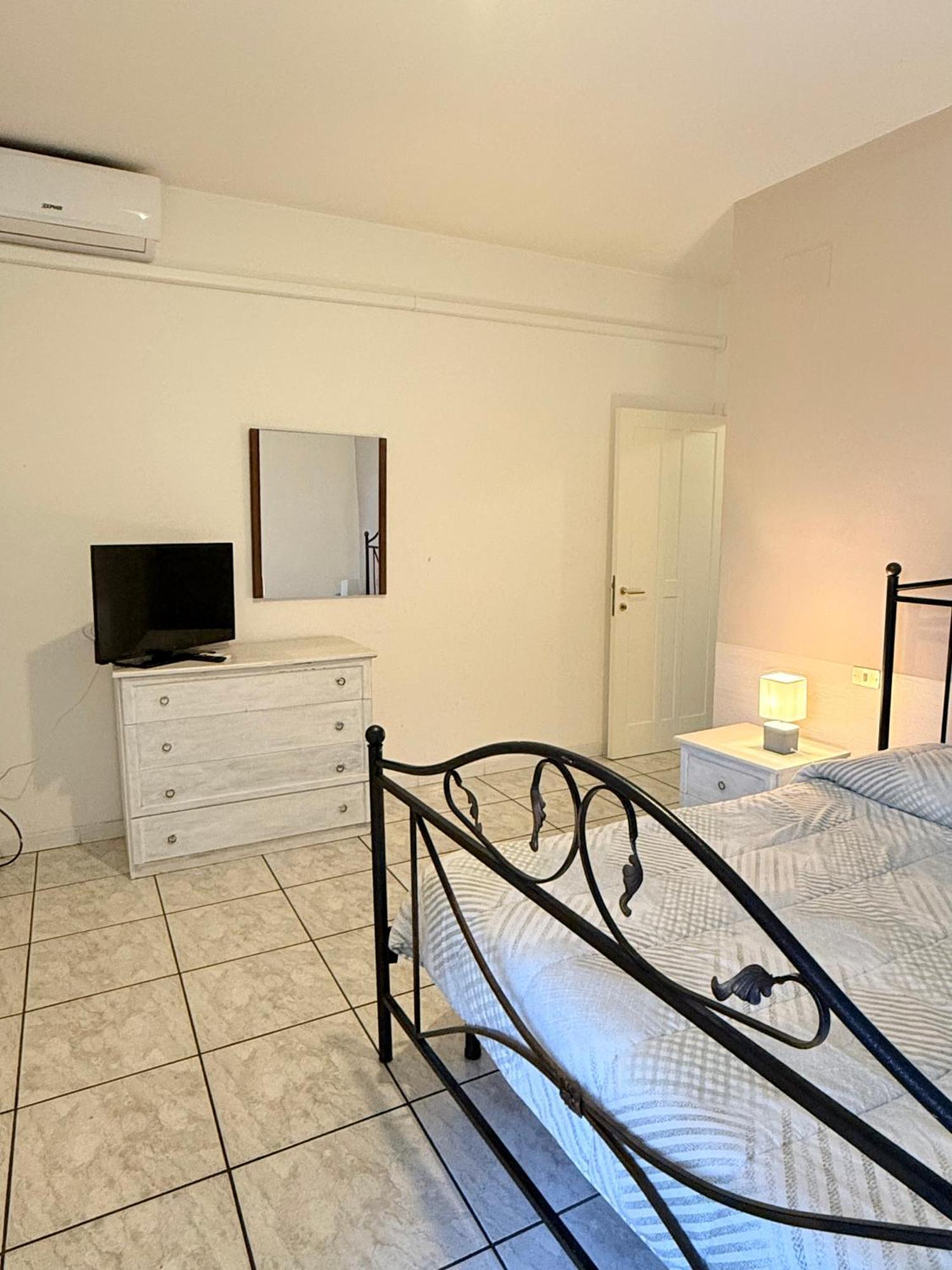 Comfort Rooms Vinum Civitanova Marche Extérieur photo